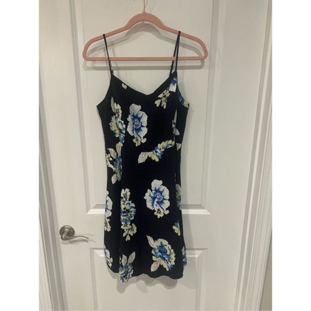 Old Navy Women's Mini Floral Stretch Adjustable Strap Black Dress Size Large